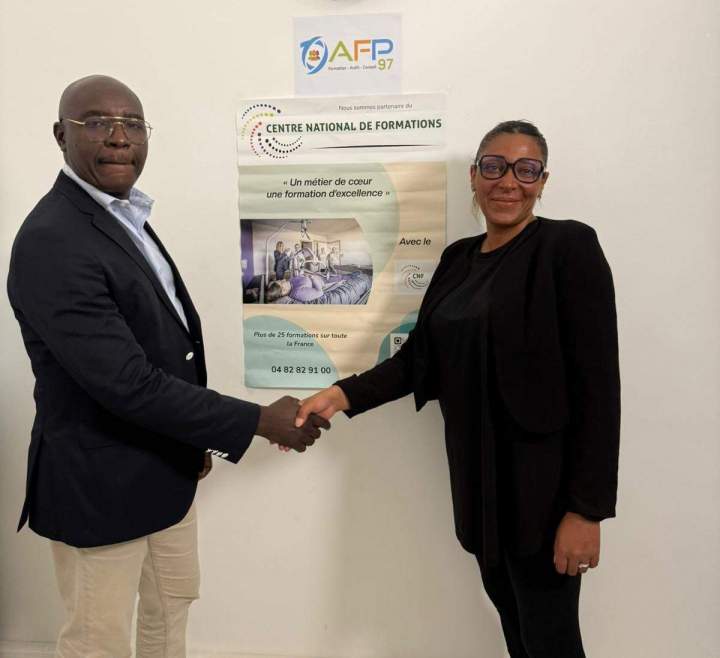 Mr Max Charlemagne Directeur de AFP97 et Sana Benhadj Directrice Générale Adjointe du CNF